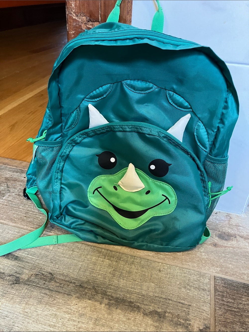 FIREFLY OUTDOOR GEAR CHIP THE DINOSAUR UNISEX GREEN 15L